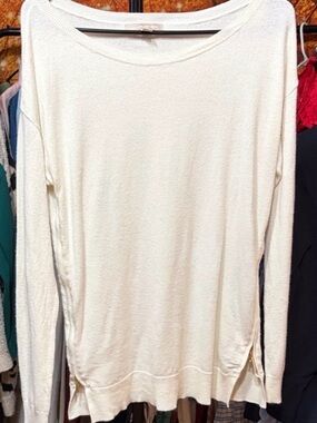 ✨ NWT Banana Republic Cream Long Sleeve Sweater with Gold Side Zippers | Med ✨